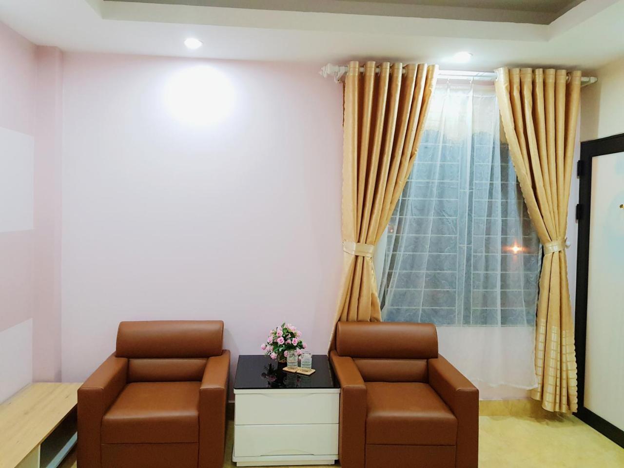 Ruby Hotel Vinh Yen Buitenkant foto